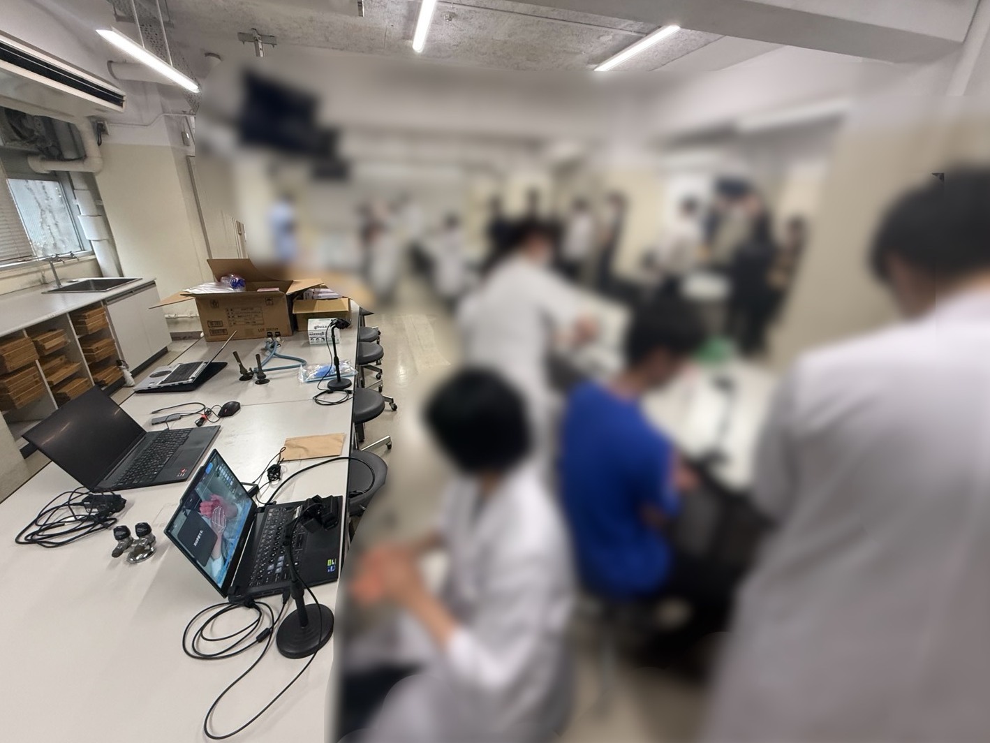 研修医向け手指衛生講習会の様子(顔は匿名化処理)